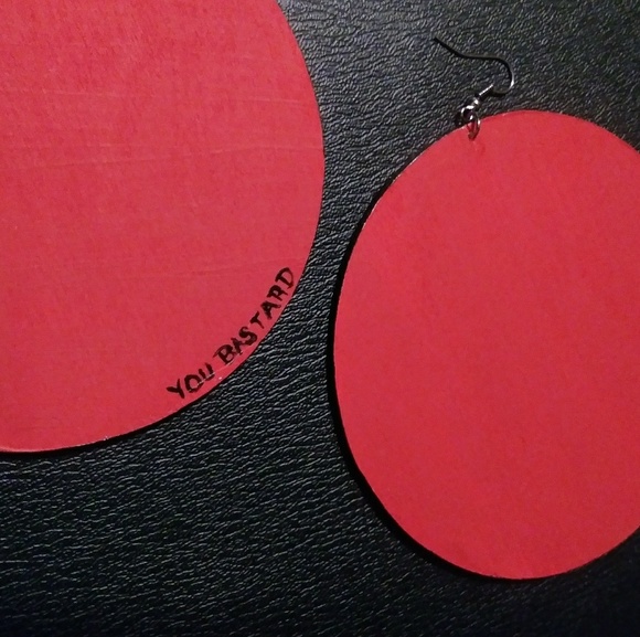 "Jon Snow" Earrings - Picture 7 of 8